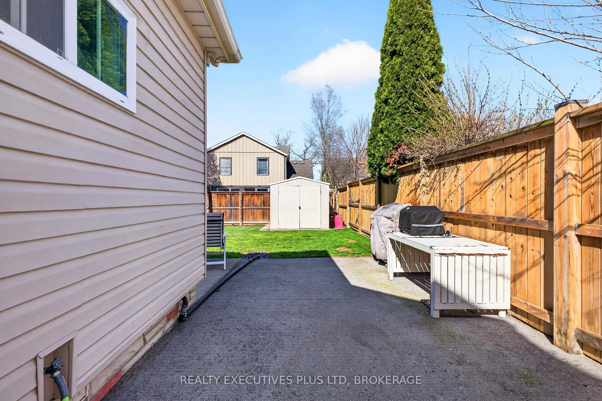 Photo 33 of 46 Doncaster Boulevard, St. Catharines, Fairview — HOMEH