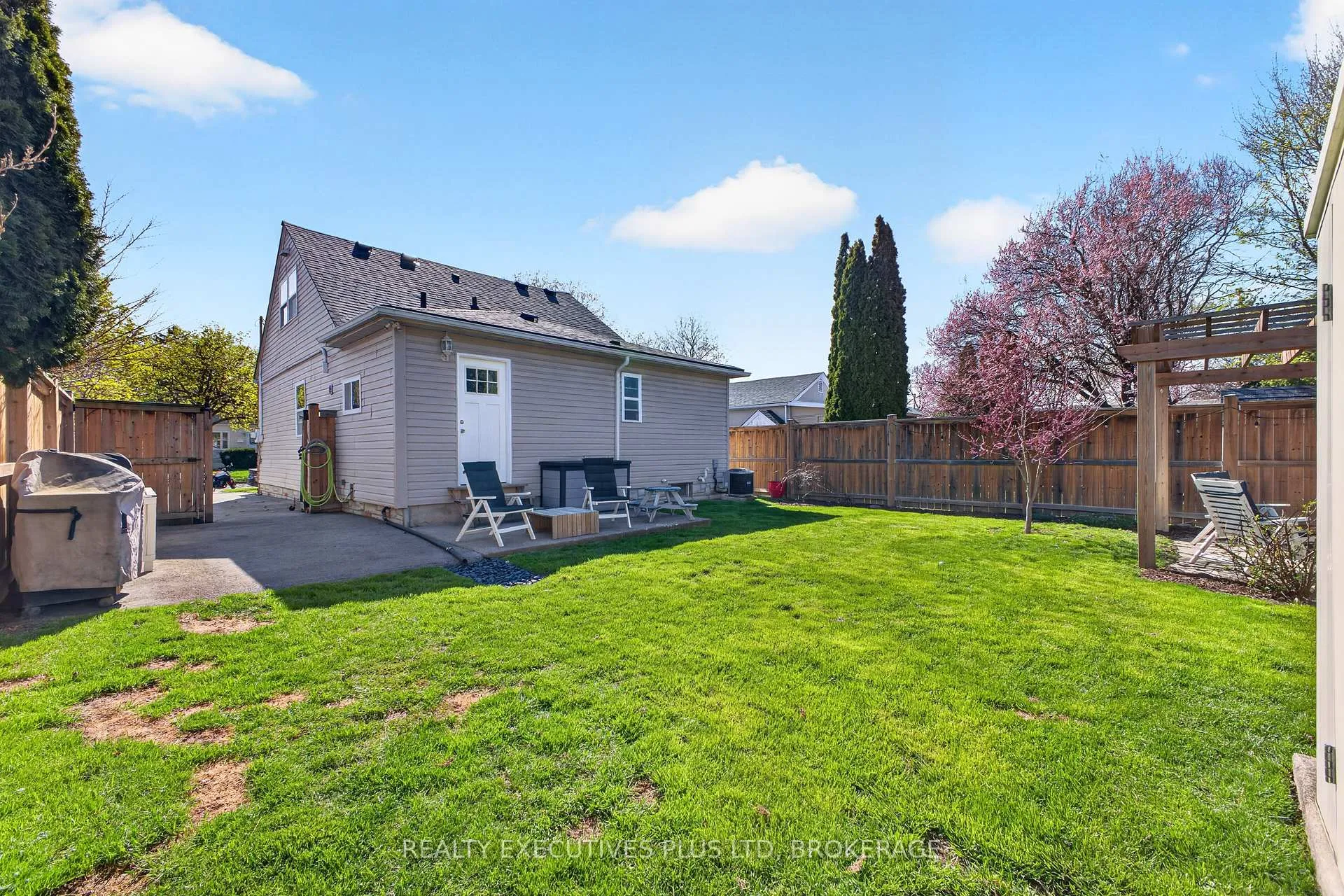 Photo 35 of 46 Doncaster Boulevard, St. Catharines, Fairview — HOMEH