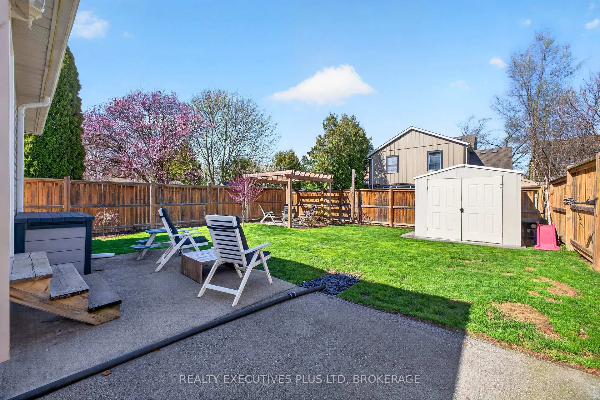 Photo 40 of 46 Doncaster Boulevard, St. Catharines, Fairview — HOMEH