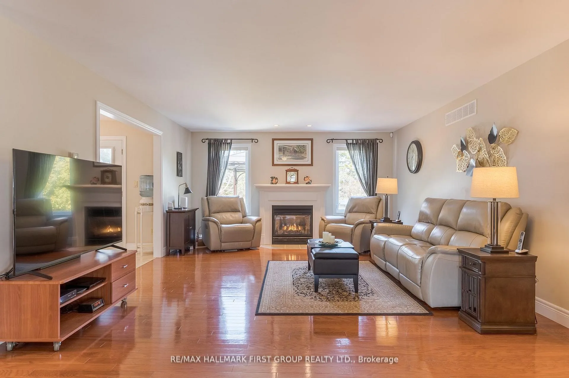 Photo 7 of 4 Bluewater Avenue, Kawartha Lakes, Fenelon — HOMEH