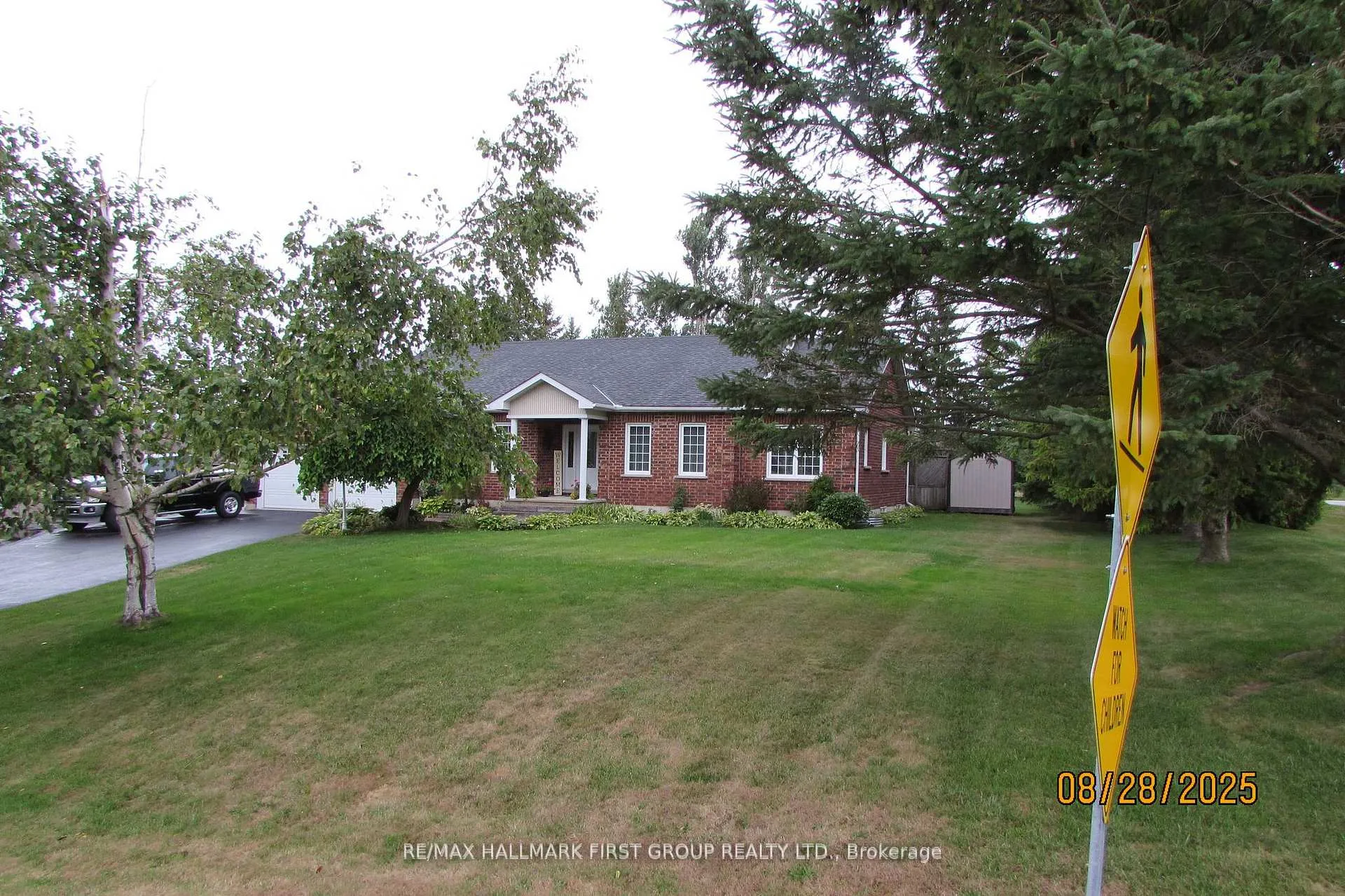 Photo 41 of 4 Bluewater Avenue, Kawartha Lakes, Fenelon — HOMEH