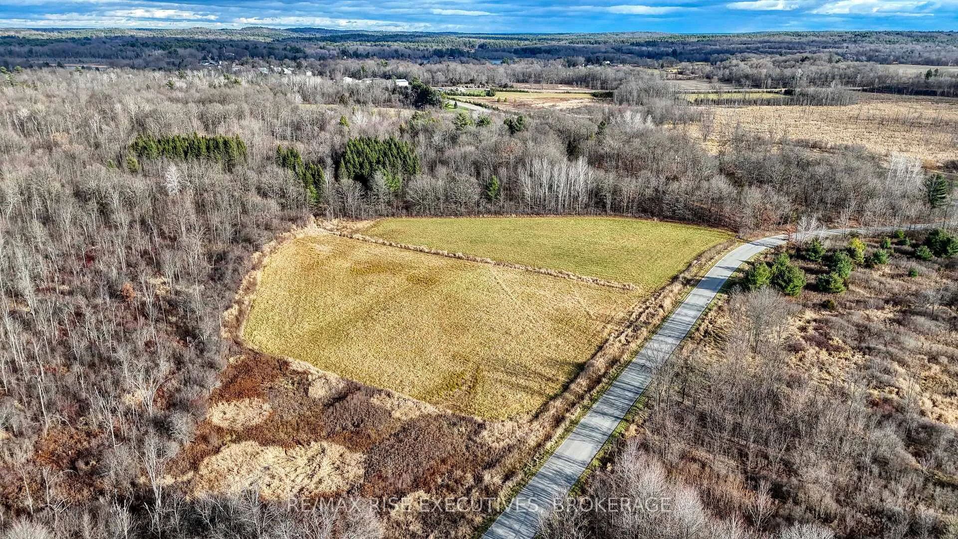 Photo of 260 Briar Hill Road