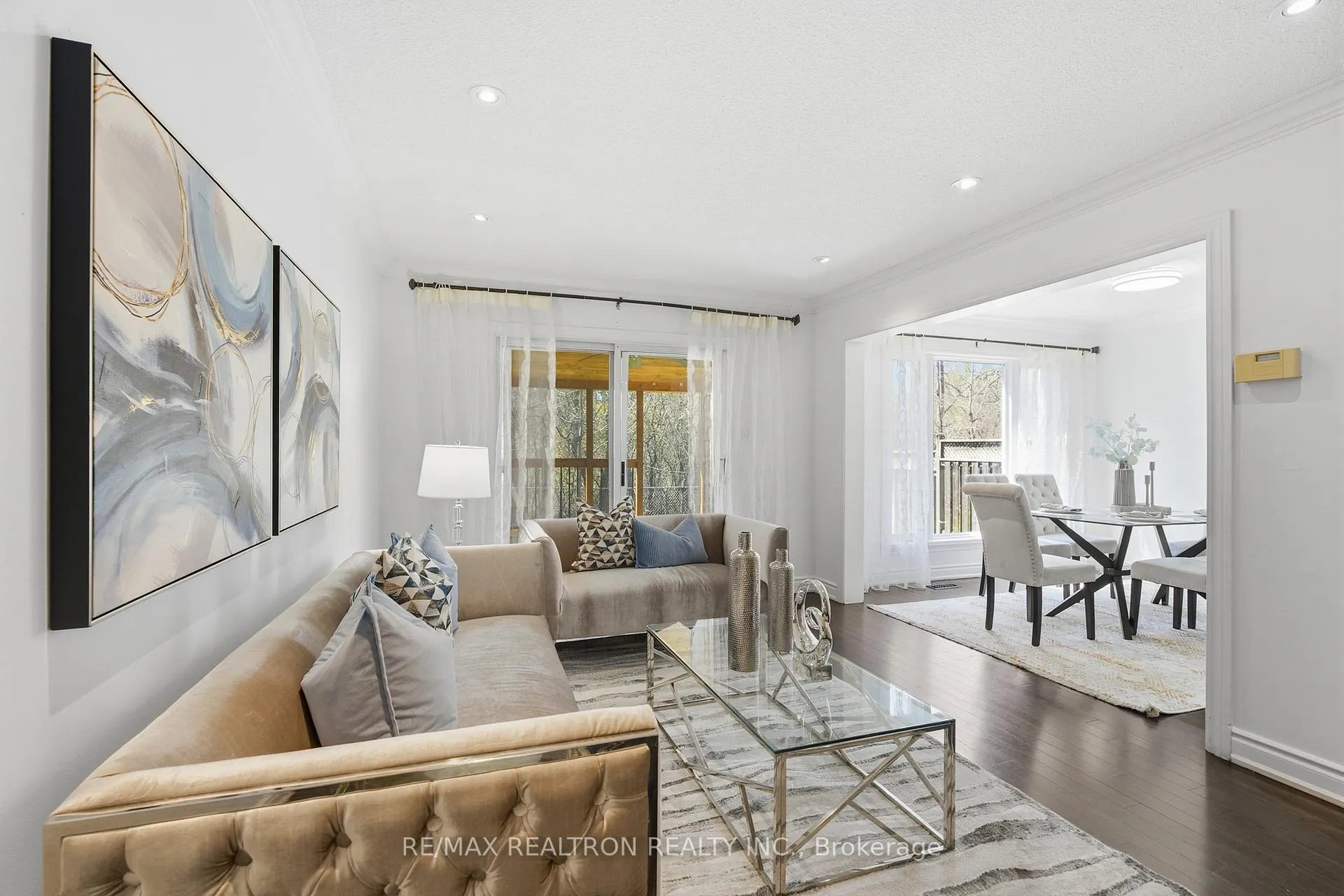 Photo 10 of 150 Borrows Street, Vaughan, Lakeview Estates — HOMEH