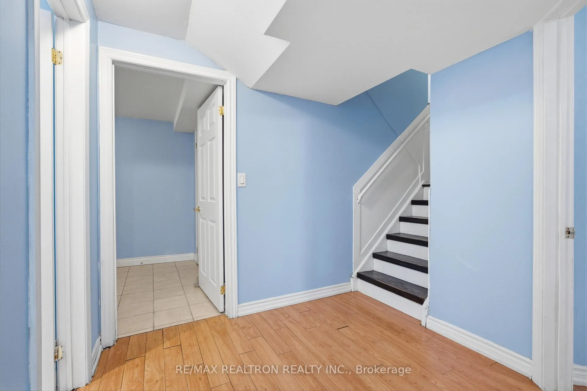 Photo 29 of 150 Borrows Street, Vaughan, Lakeview Estates — HOMEH