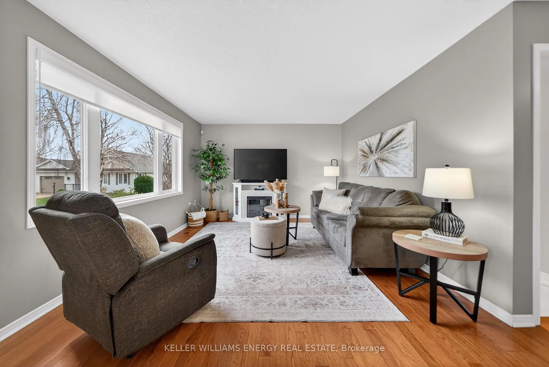 Photo 2 of 35 Cretney Drive, Prince Edward County, Wellington Ward — HOMEH