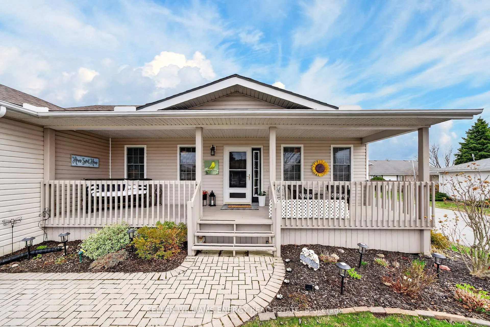 Photo 4 of 35 Cretney Drive, Prince Edward County, Wellington Ward — HOMEH