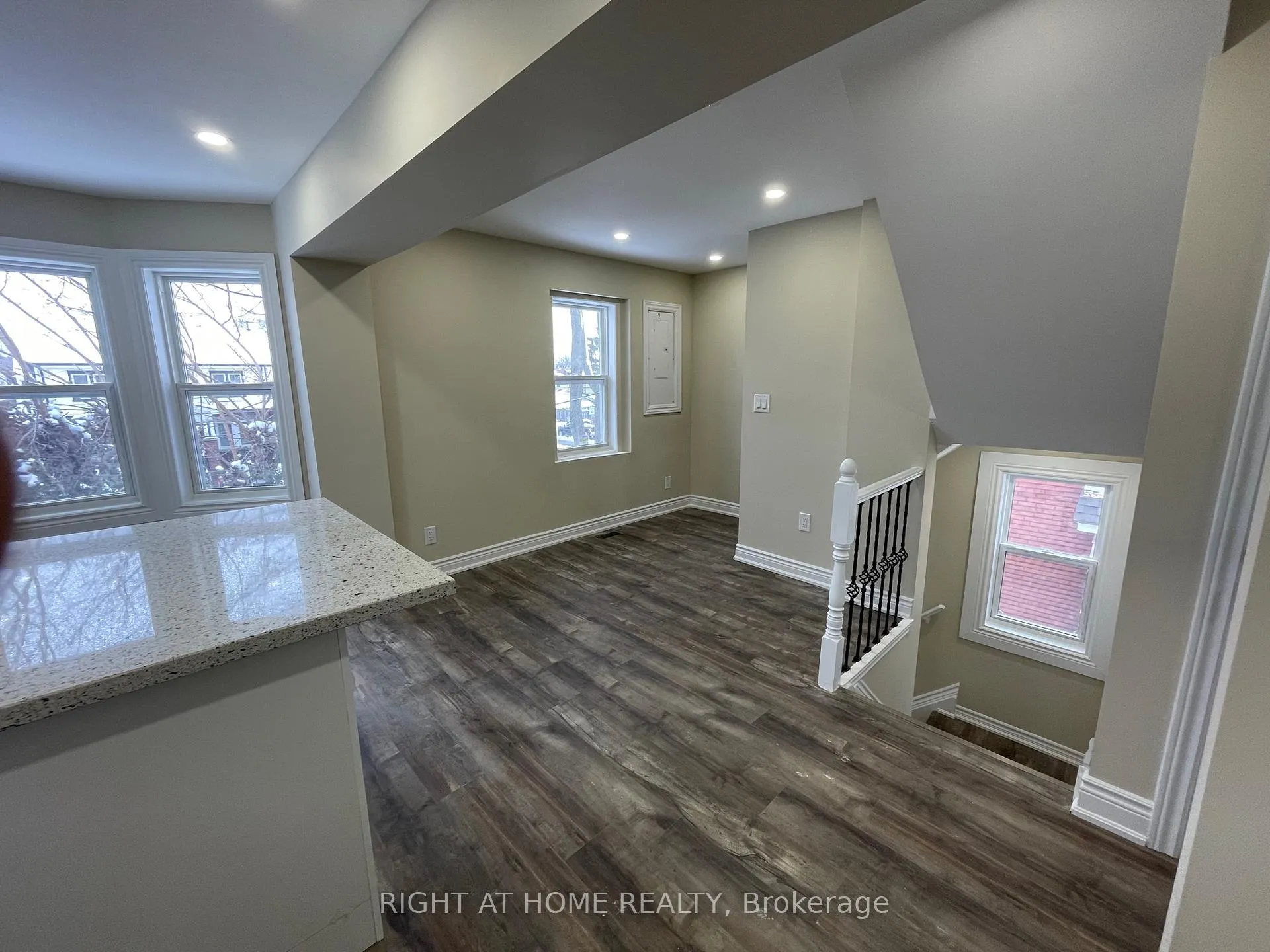 Photo 12 of Unit 2, 117 Huxley Avenue S, Hamilton, Delta — HOMEH