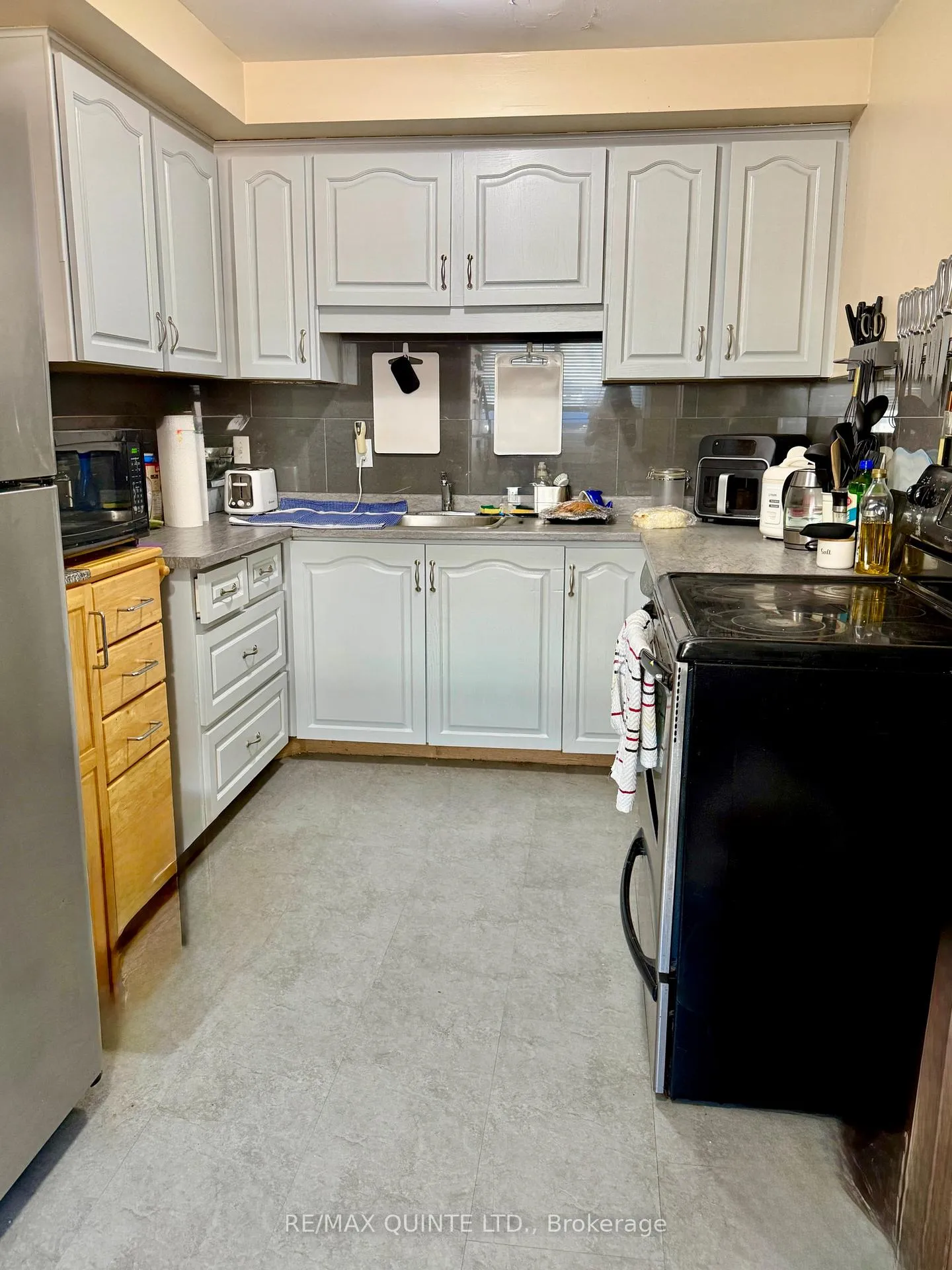 Photo 4 of Unit 25, 17 Tracey Park Drive, Belleville, Belleville Ward — HOMEH