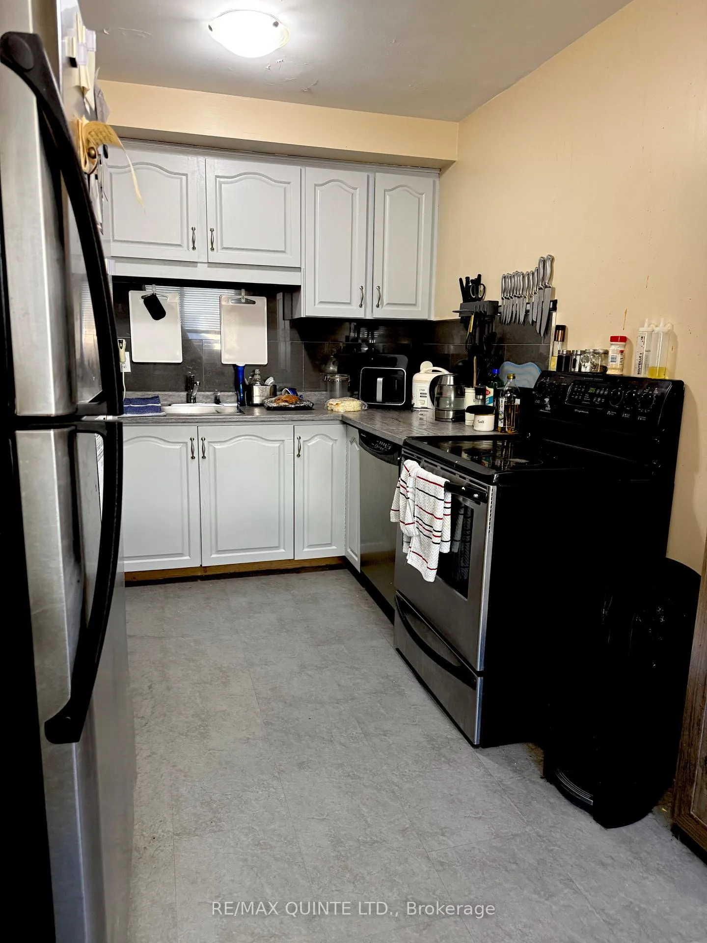 Photo 5 of Unit 25, 17 Tracey Park Drive, Belleville, Belleville Ward — HOMEH