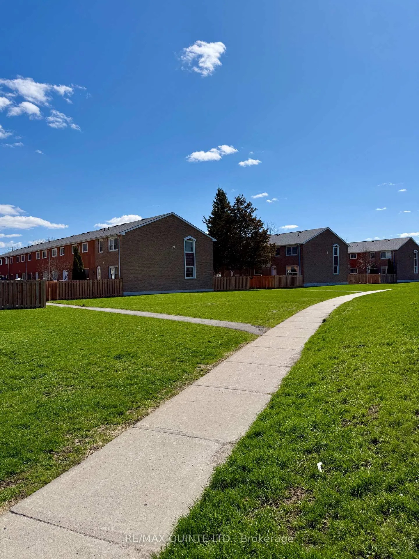Photo 25 of Unit 25, 17 Tracey Park Drive, Belleville, Belleville Ward — HOMEH