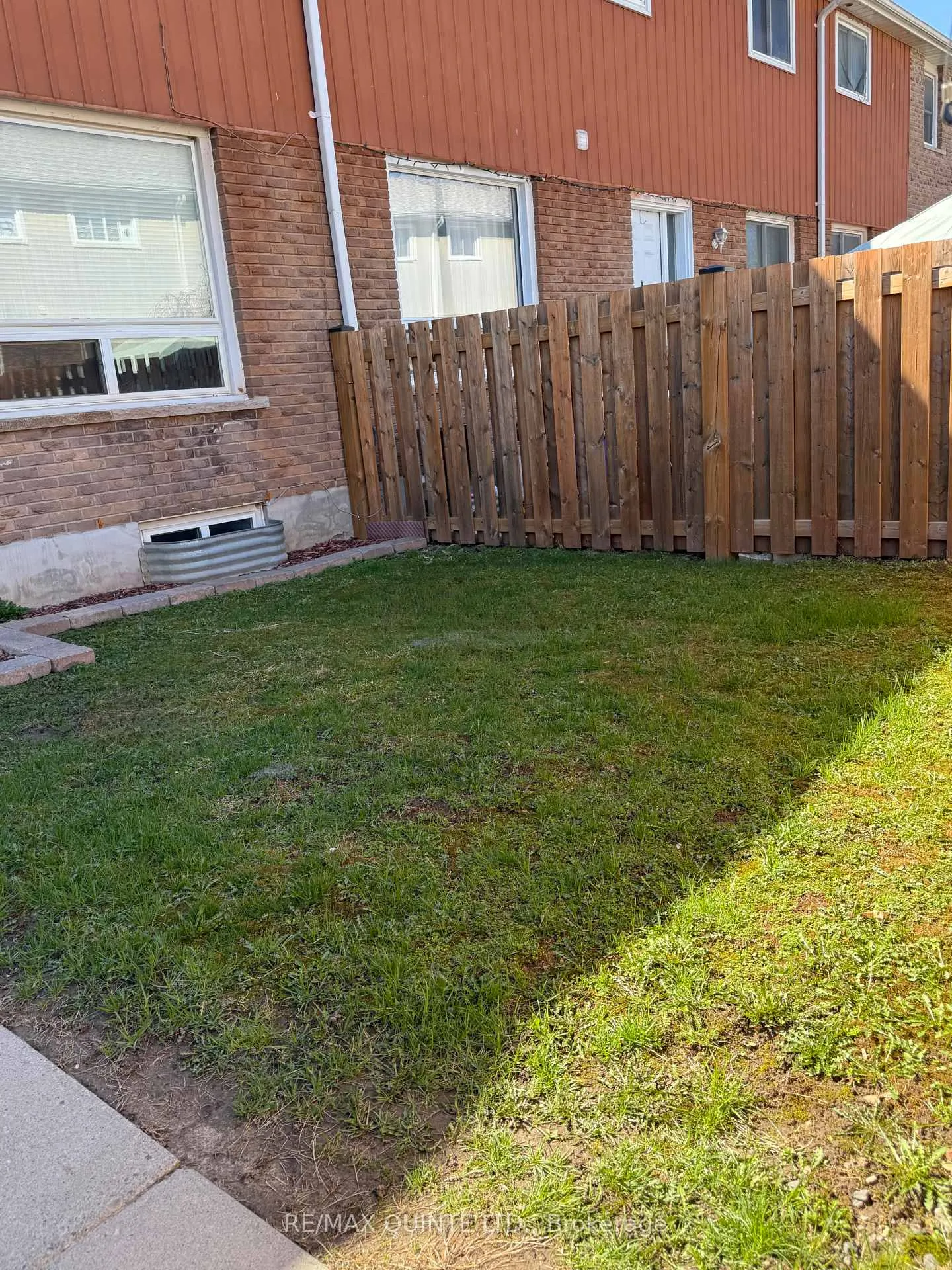 Photo 28 of Unit 25, 17 Tracey Park Drive, Belleville, Belleville Ward — HOMEH