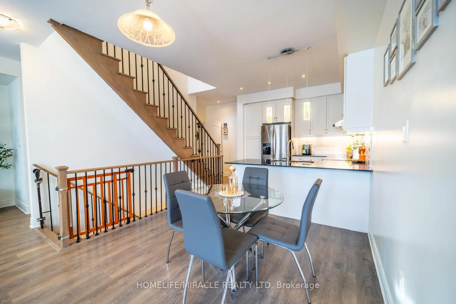 Photo 5 of 1293 Clarriage Court, Milton, Ford — HOMEH