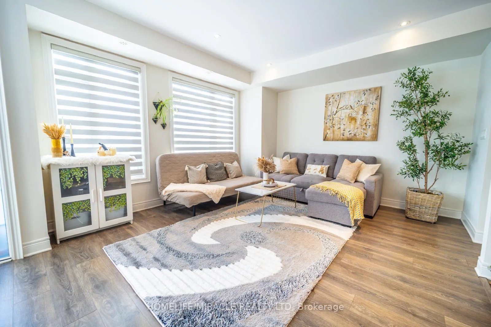 Photo 8 of 1293 Clarriage Court, Milton, Ford — HOMEH