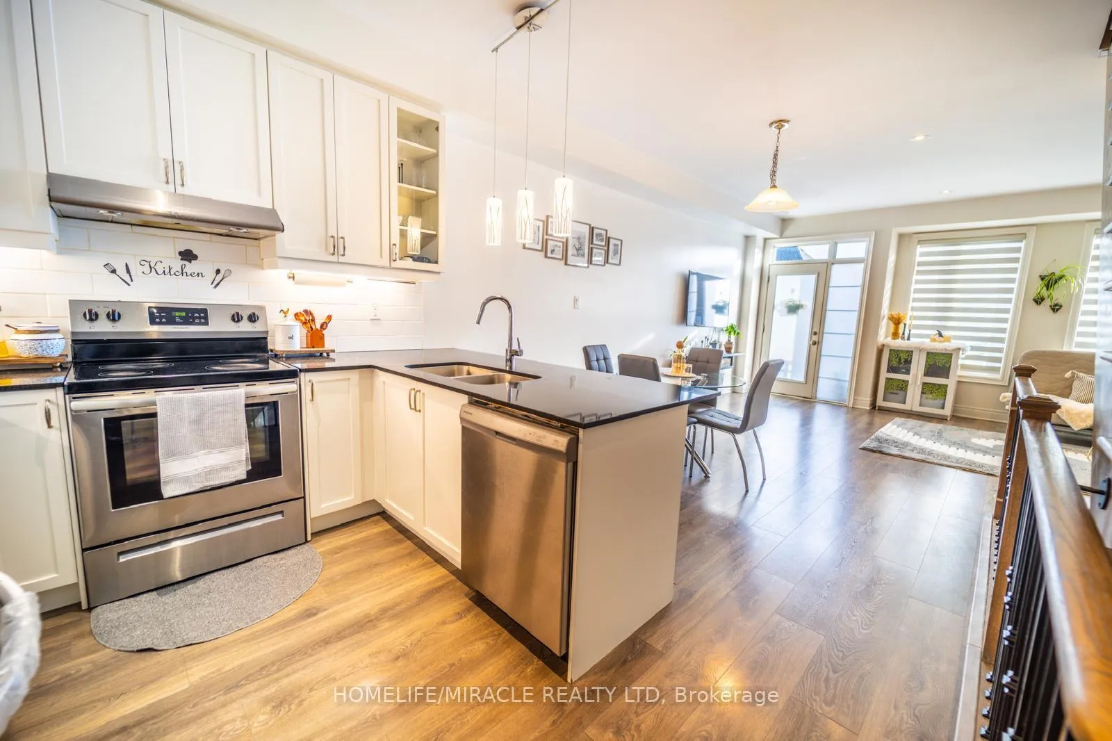 Photo 9 of 1293 Clarriage Court, Milton, Ford — HOMEH