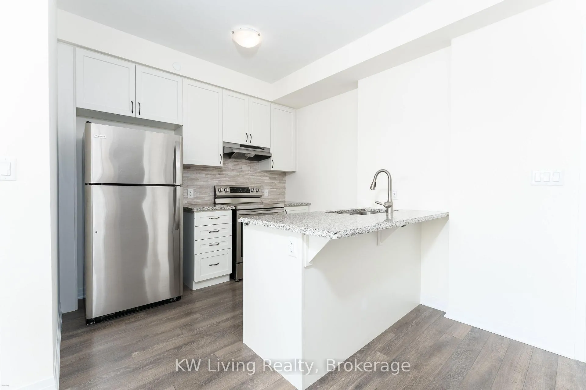 Photo 2 of Unit 402, 58 Adam Sellers Street, Markham, Cornell — HOMEH