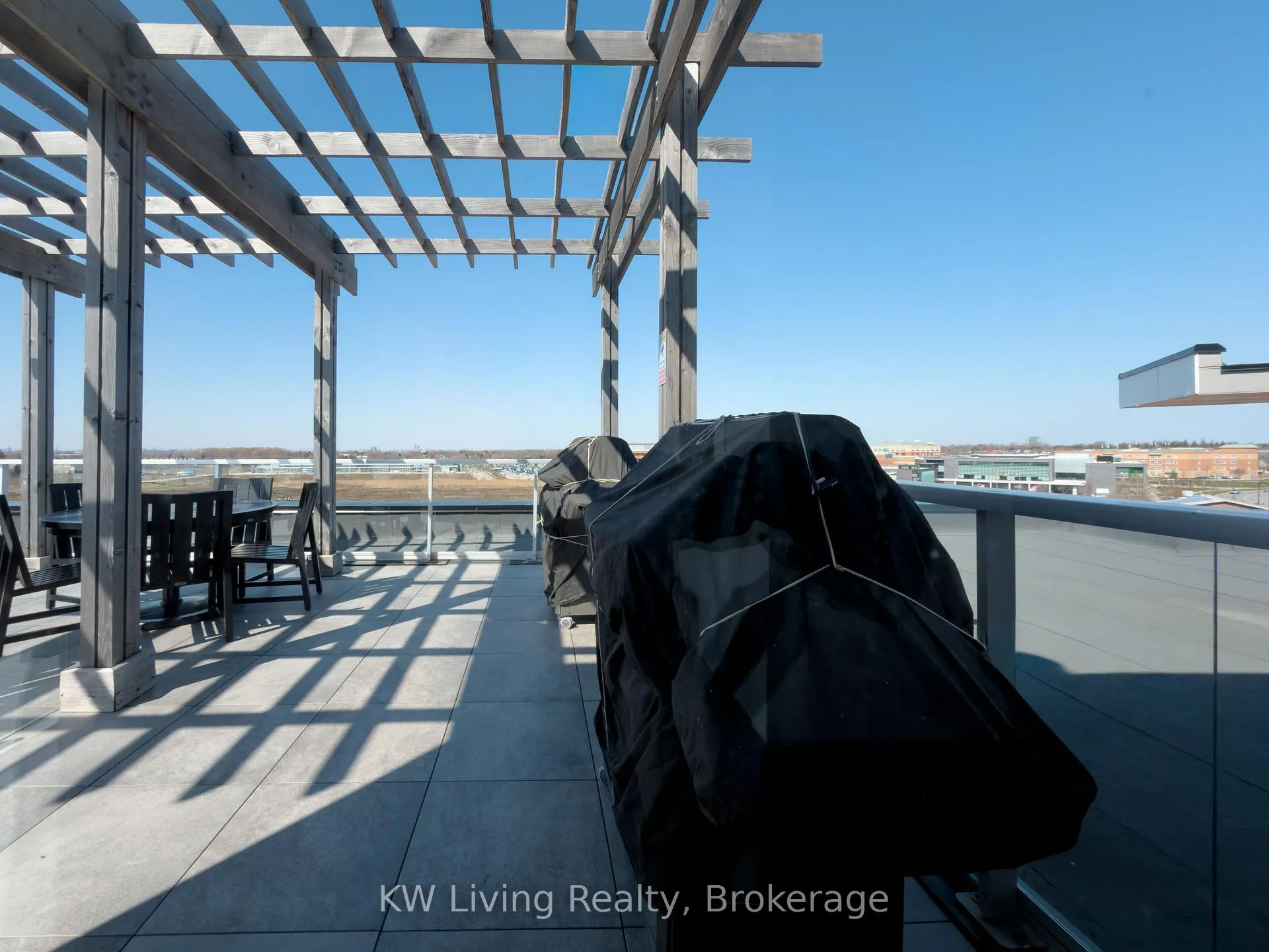 Photo 16 of Unit 402, 58 Adam Sellers Street, Markham, Cornell — HOMEH