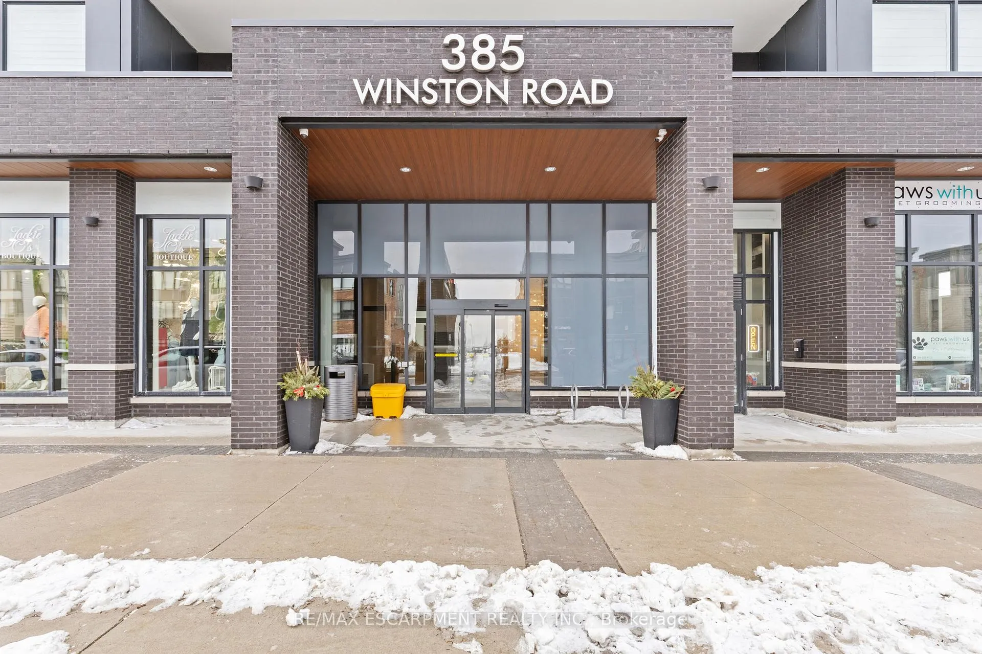 Photo 2 of Unit 1110, 385 Winston Road, Grimsby, Grimsby Beach — HOMEH