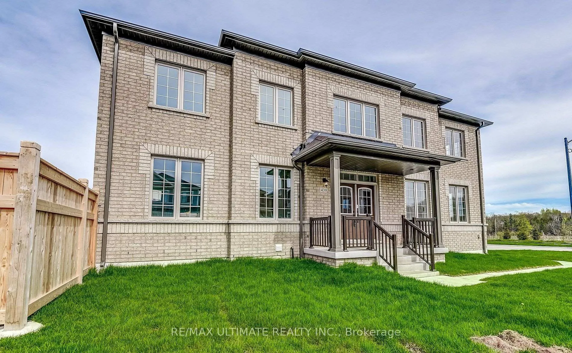 Photo 3 of 439 Black Cherry Crescent, Shelburne — HOMEH