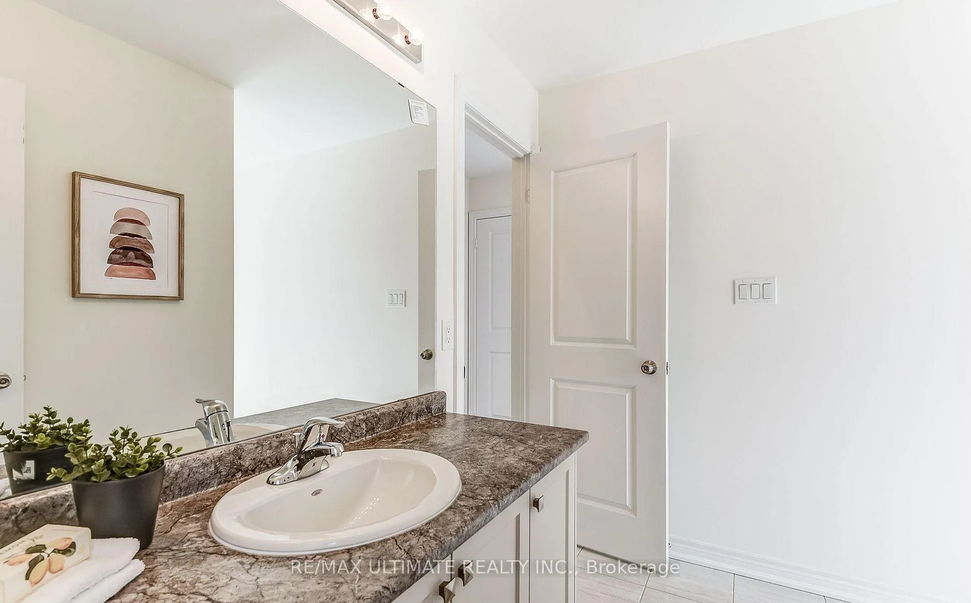 Photo 32 of 439 Black Cherry Crescent, Shelburne — HOMEH