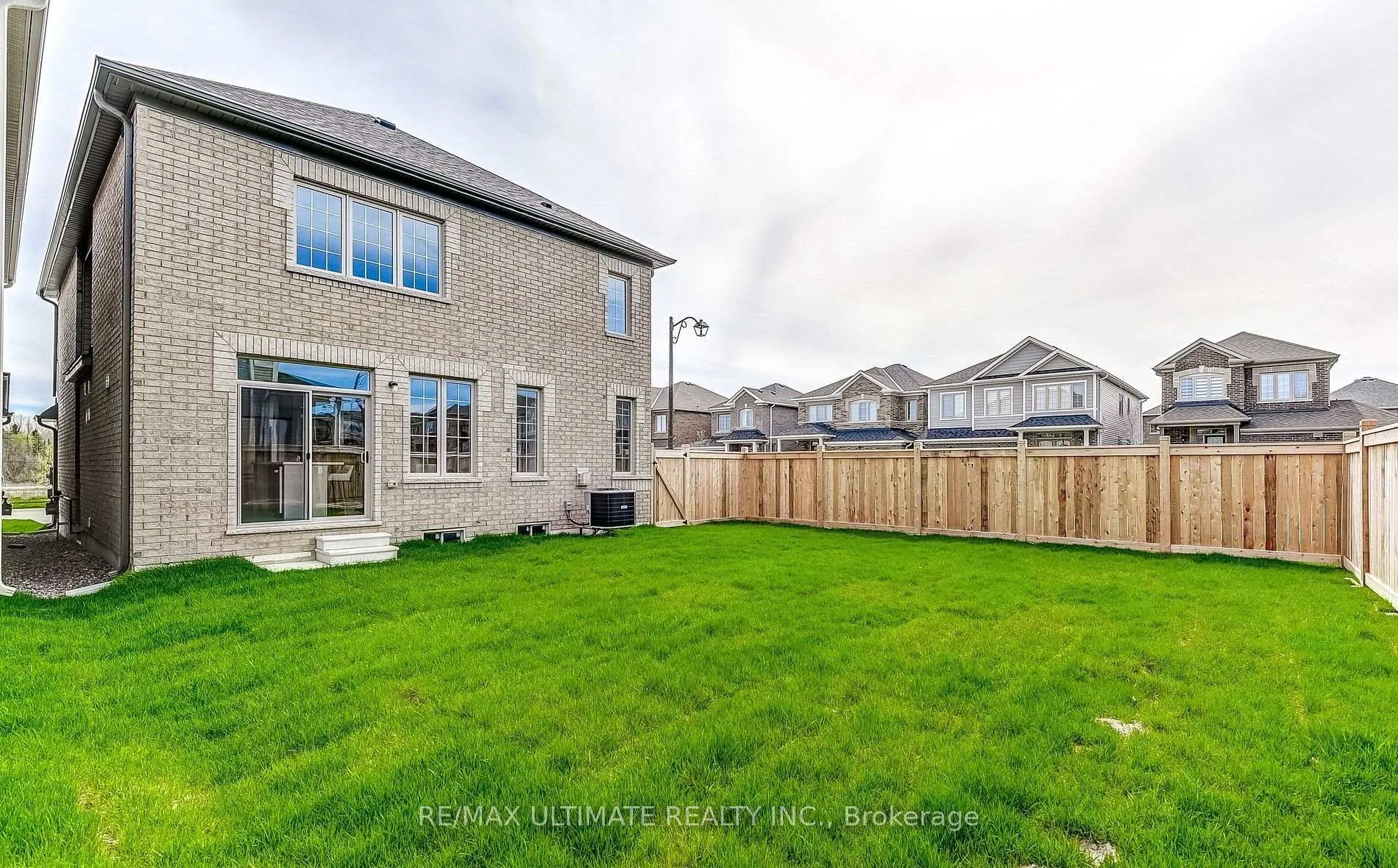 Photo 35 of 439 Black Cherry Crescent, Shelburne — HOMEH