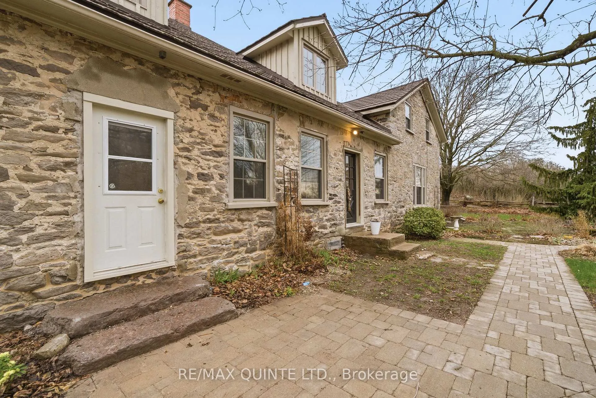 Photo 4 of 1405 Clearview Road, Centre Hastings — HOMEH