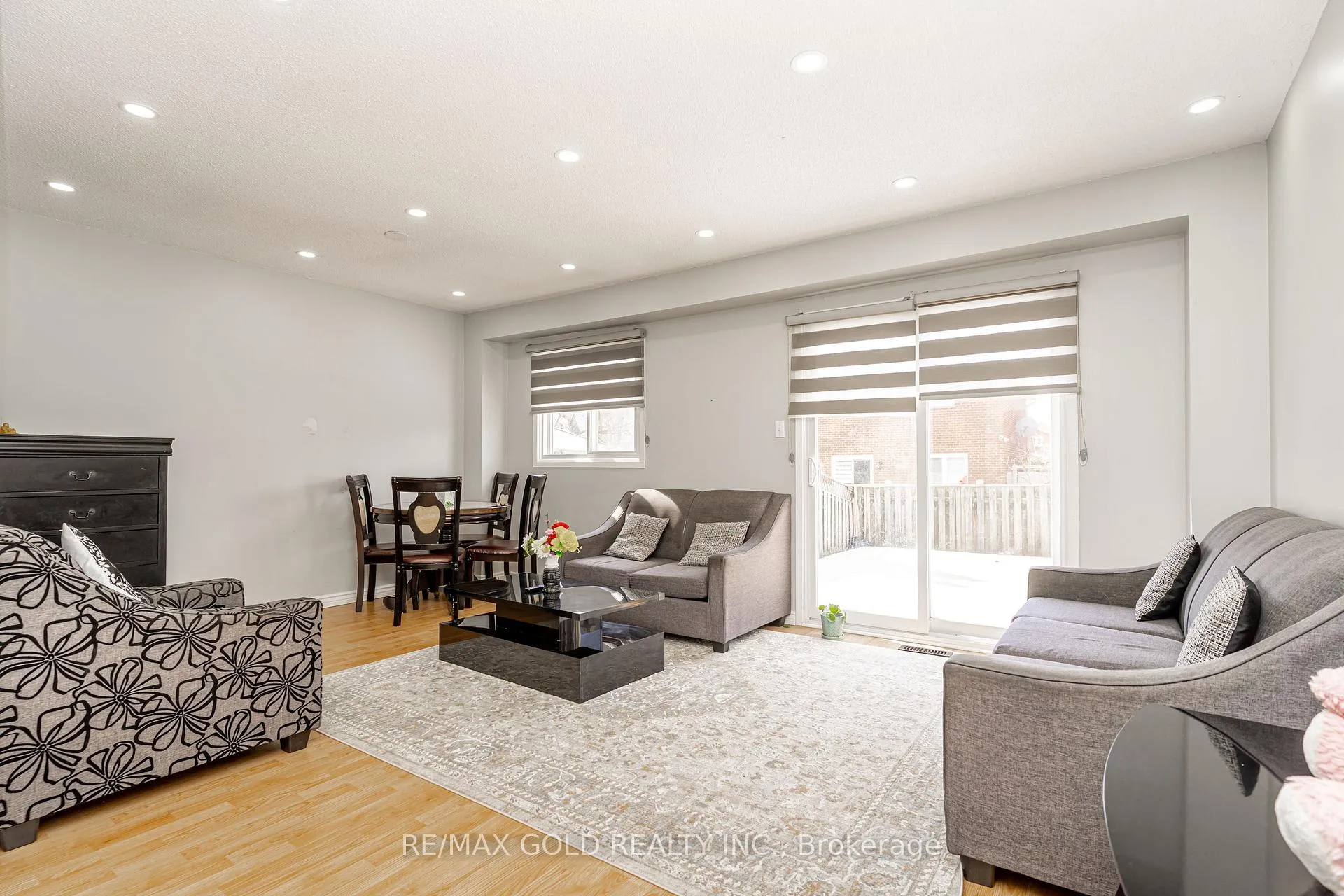Photo 8 of 28 Silverstream Road, Brampton, Heart Lake West — HOMEH