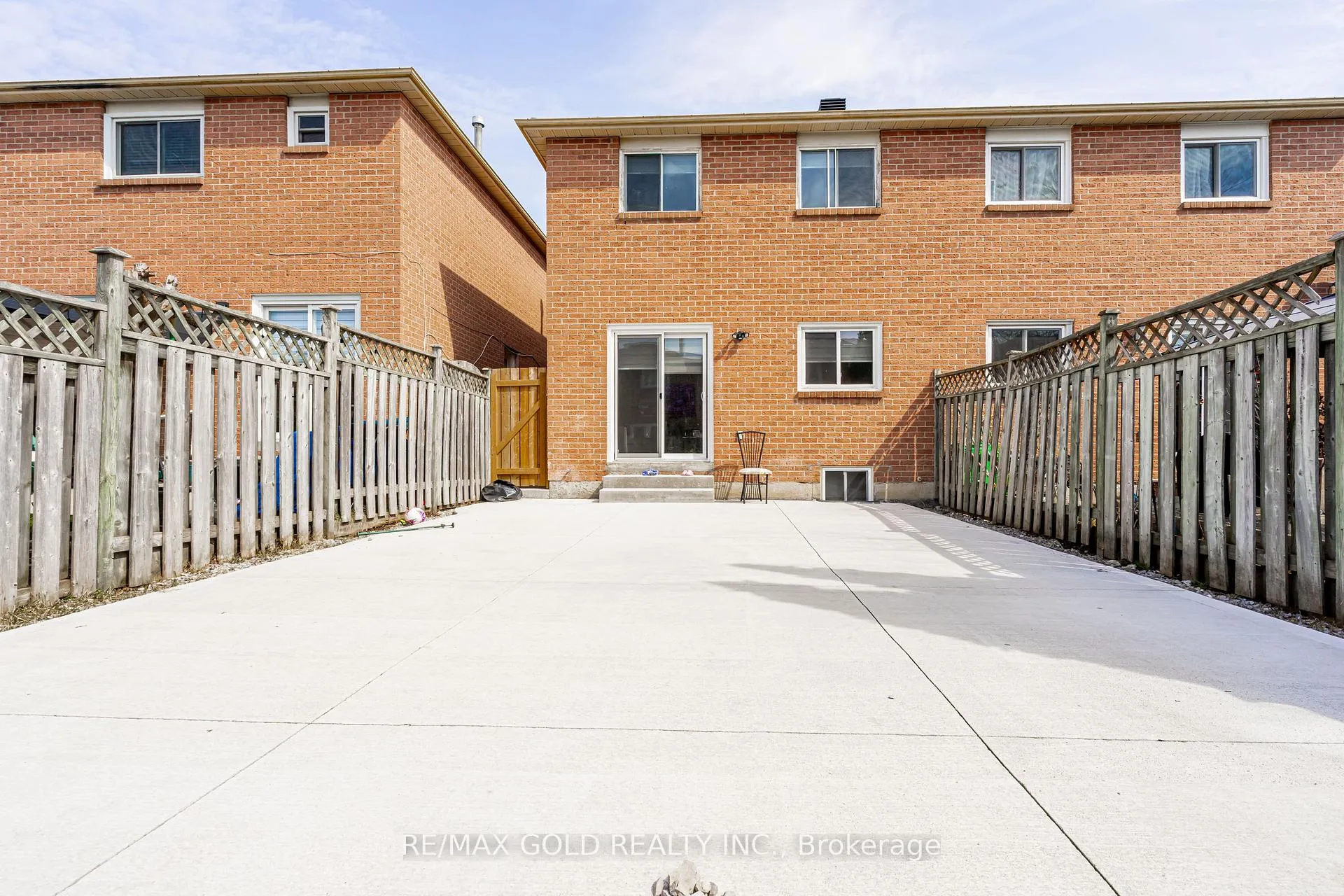 Photo 30 of 28 Silverstream Road, Brampton, Heart Lake West — HOMEH