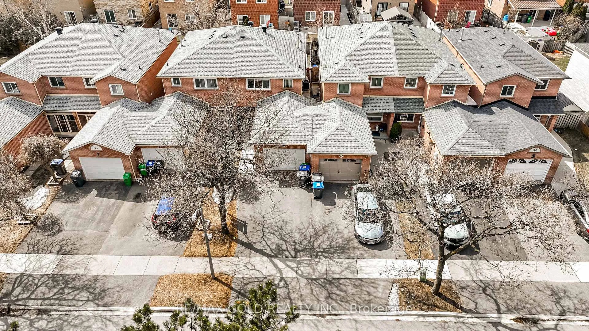 Photo 33 of 28 Silverstream Road, Brampton, Heart Lake West — HOMEH