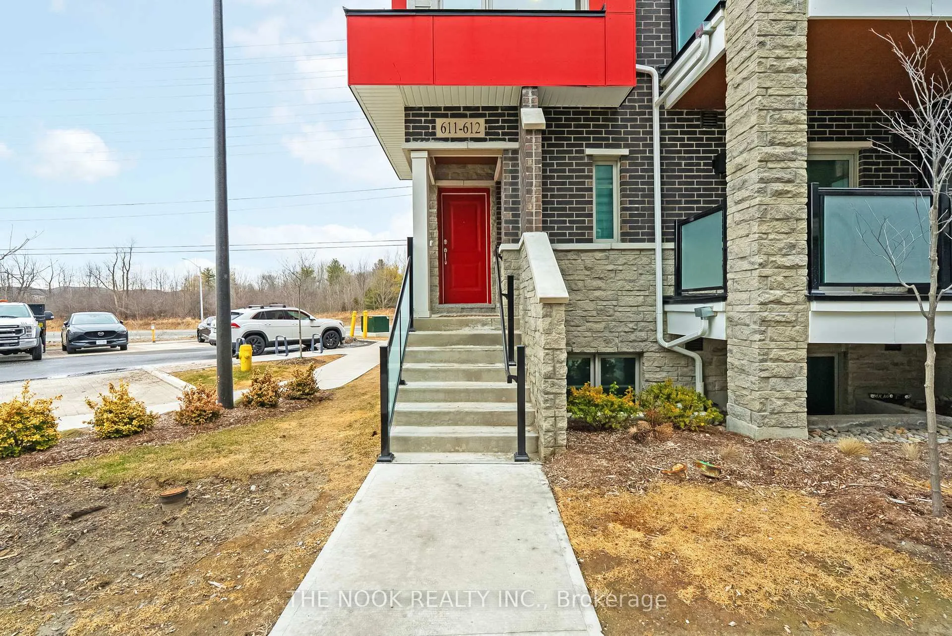 Photo 3 of Unit 612, 1034 Reflection Place, Pickering, Rural Pickering — HOMEH
