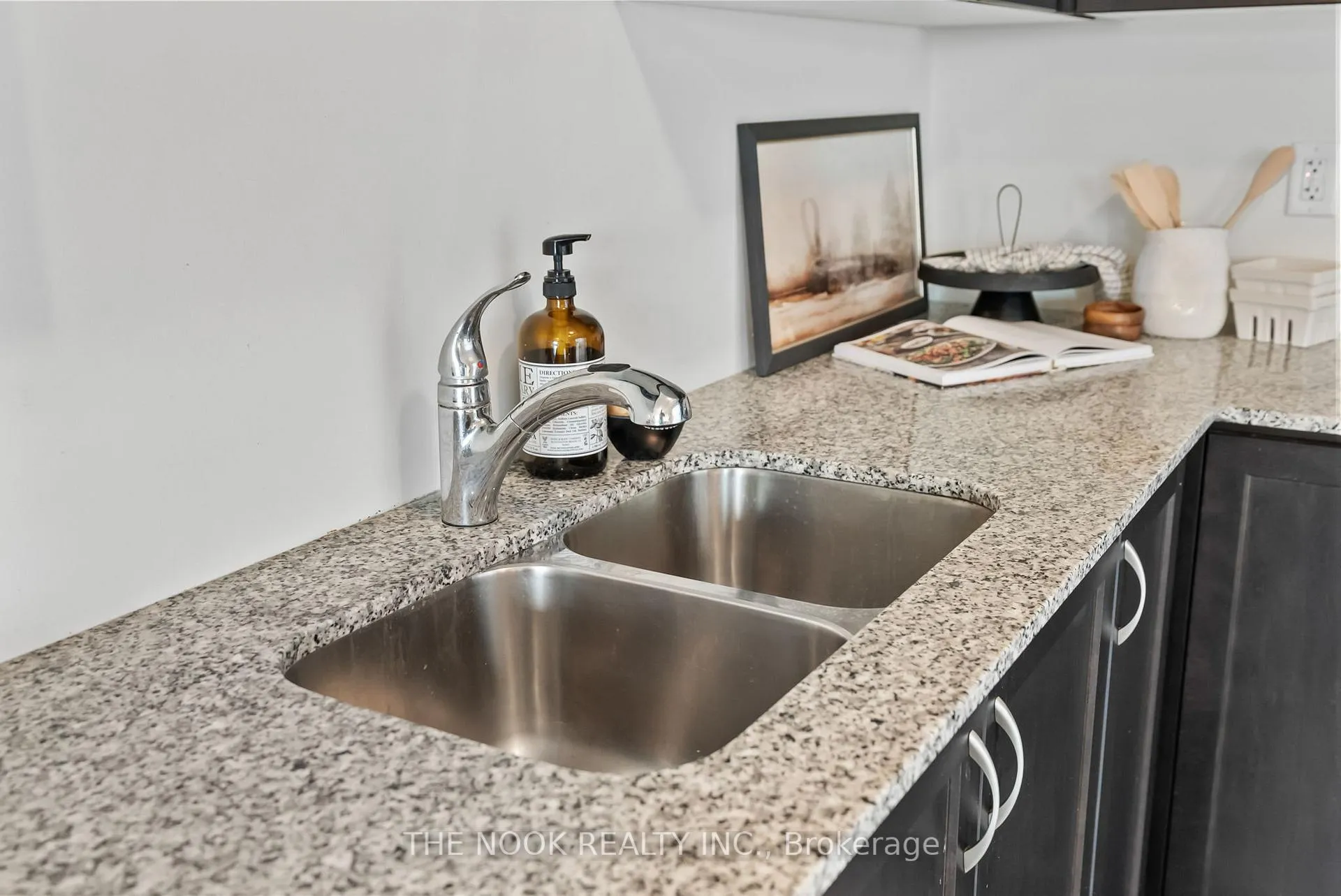 Photo 17 of Unit 612, 1034 Reflection Place, Pickering, Rural Pickering — HOMEH