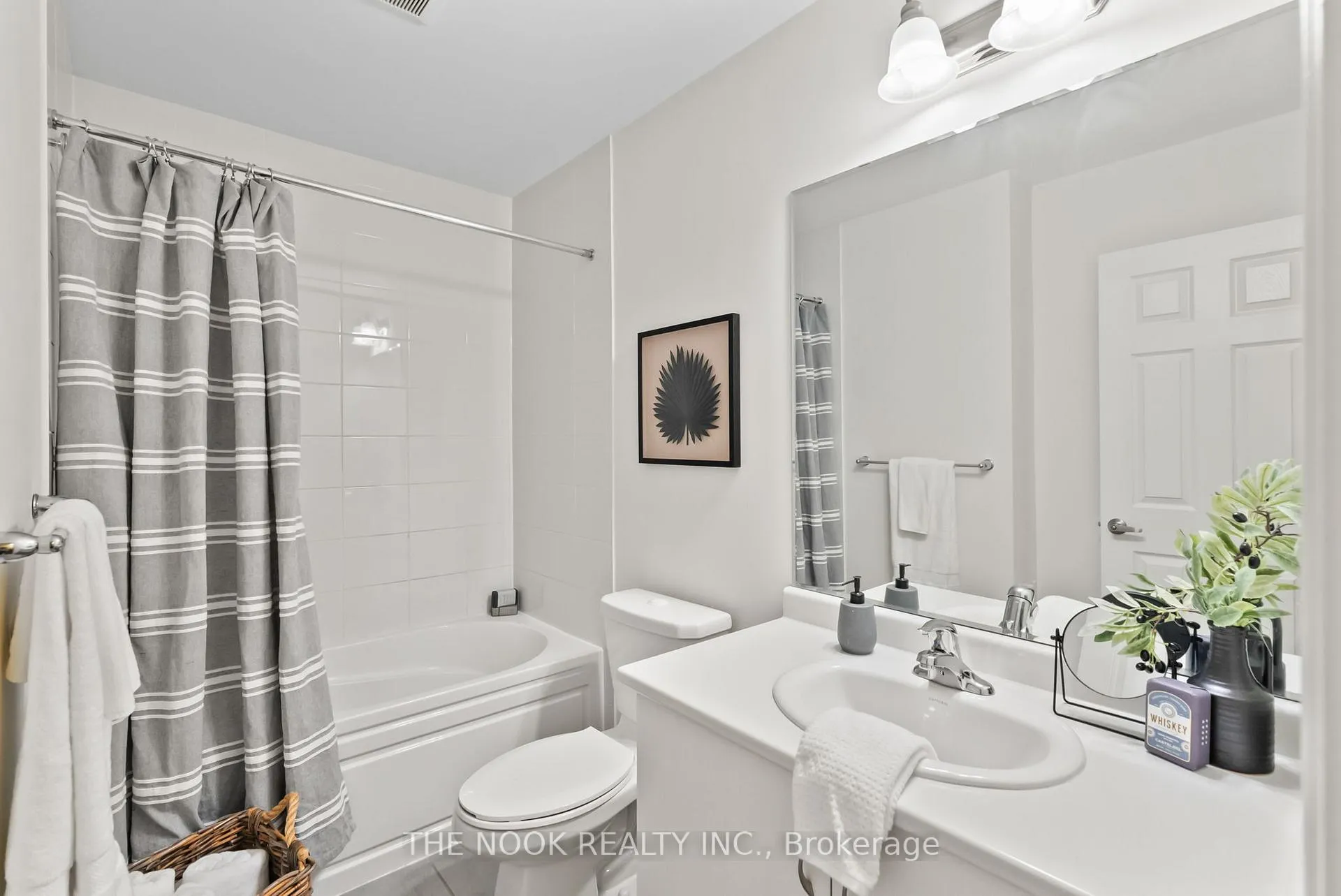 Photo 37 of Unit 612, 1034 Reflection Place, Pickering, Rural Pickering — HOMEH