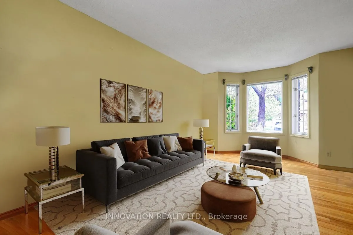 Photo 2 of 25 Spindle Way, Ottawa, Stittsville (South) — HOMEH