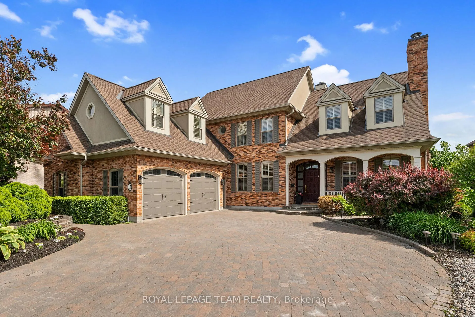 Front of 17 Craigmohr Court