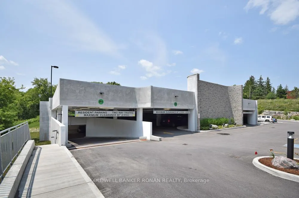 Photo 32 of Unit 401, 149 Church Street, King, Schomberg — HOMEH