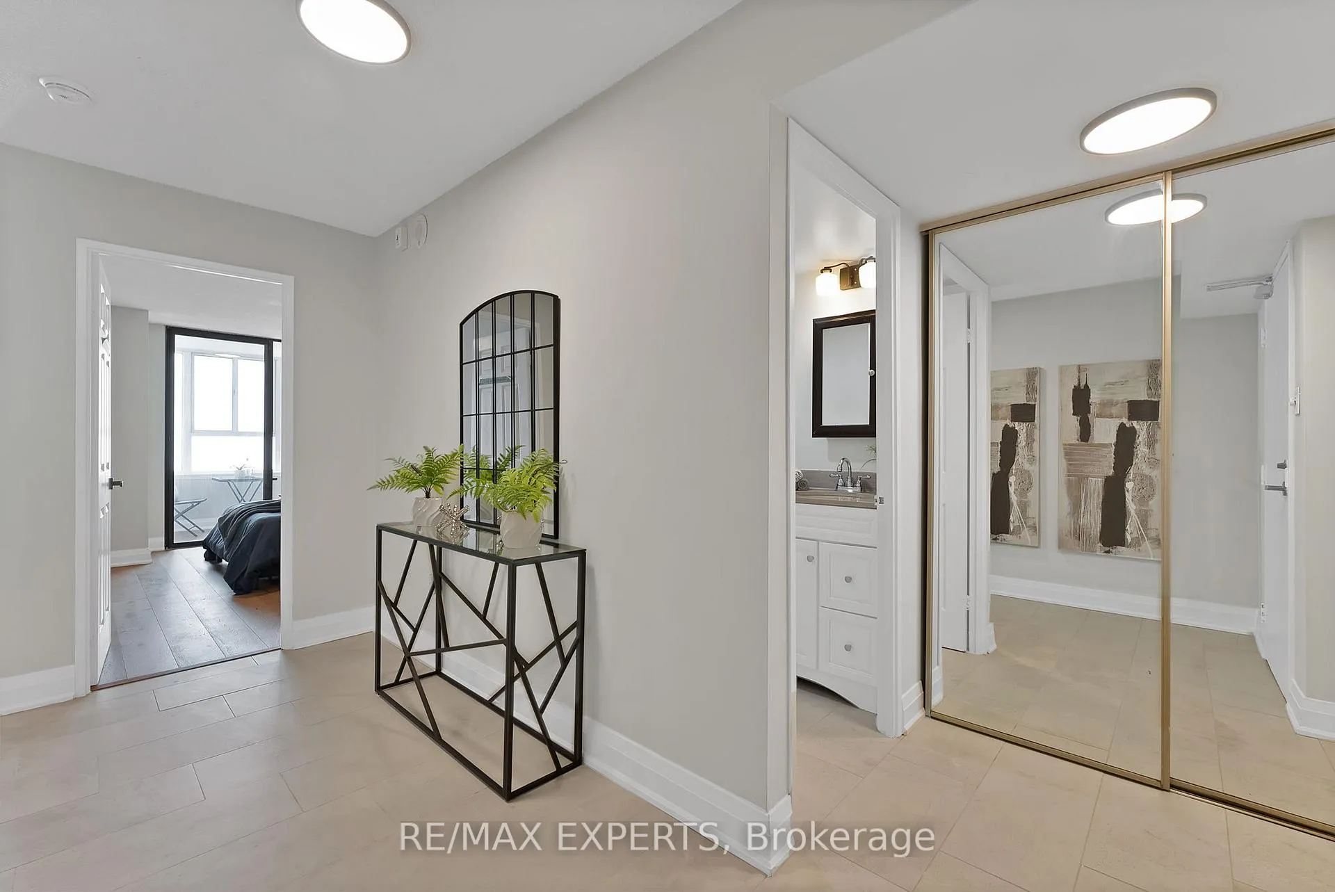 Photo 7 of Unit 1114, 45 Carlton Street, Toronto, Church-Yonge Corridor — HOMEH