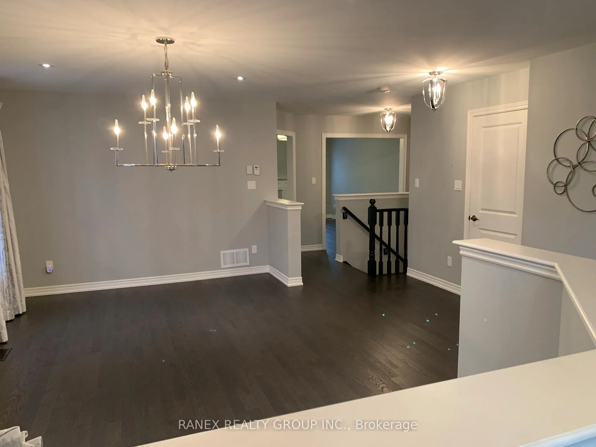 Photo 5 of 20 Muzzo Drive, Brampton, Sandringham-Wellington — HOMEH