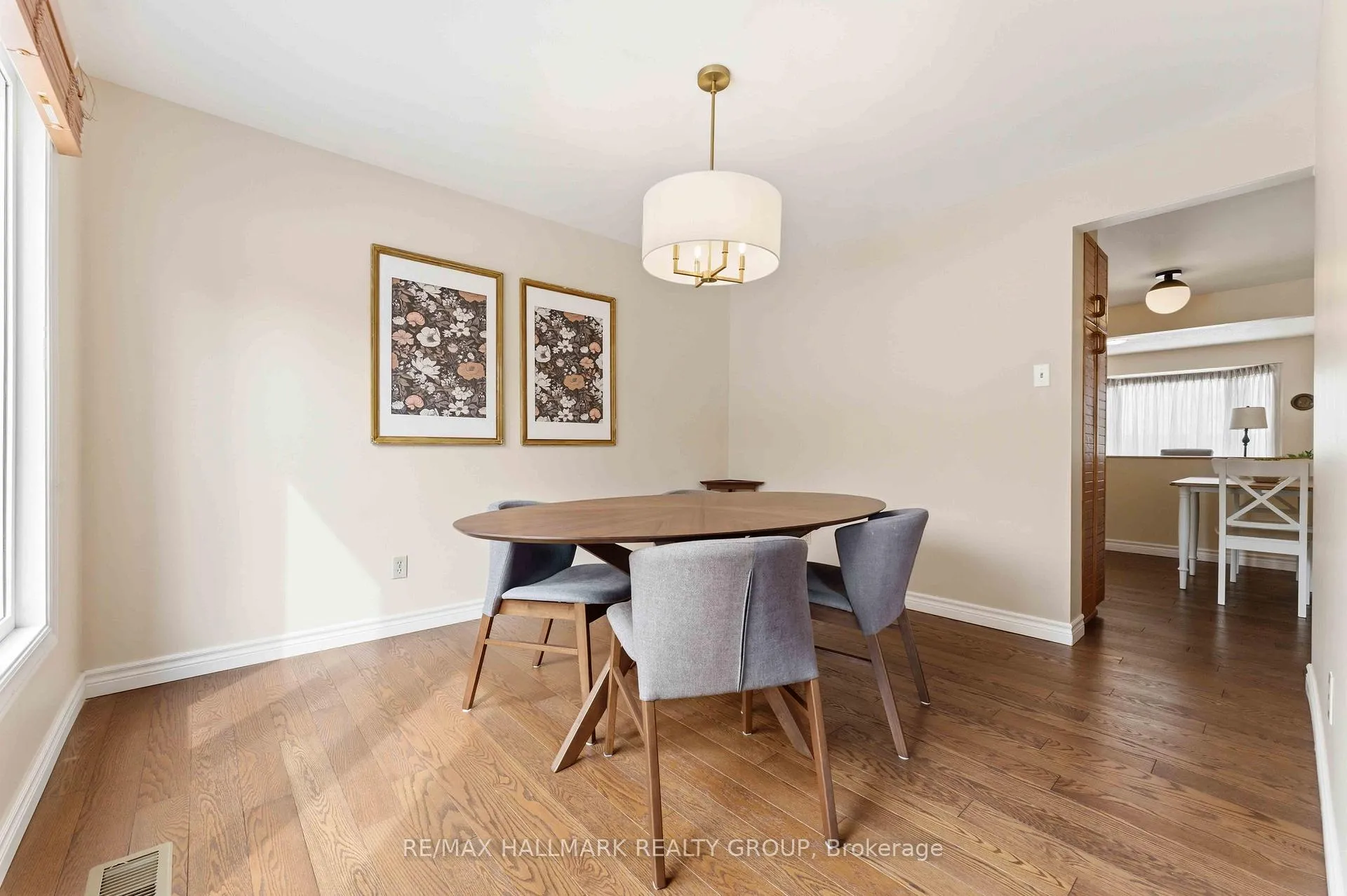 Photo 12 of 6033 Meadowglen Drive, Ottawa, Chapel Hill — HOMEH