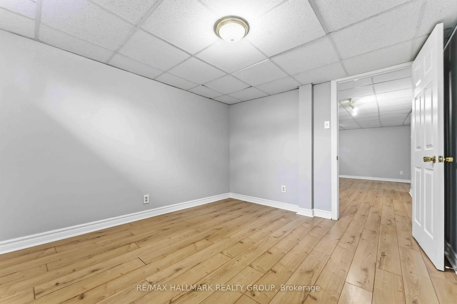 Photo 31 of 6033 Meadowglen Drive, Ottawa, Chapel Hill — HOMEH