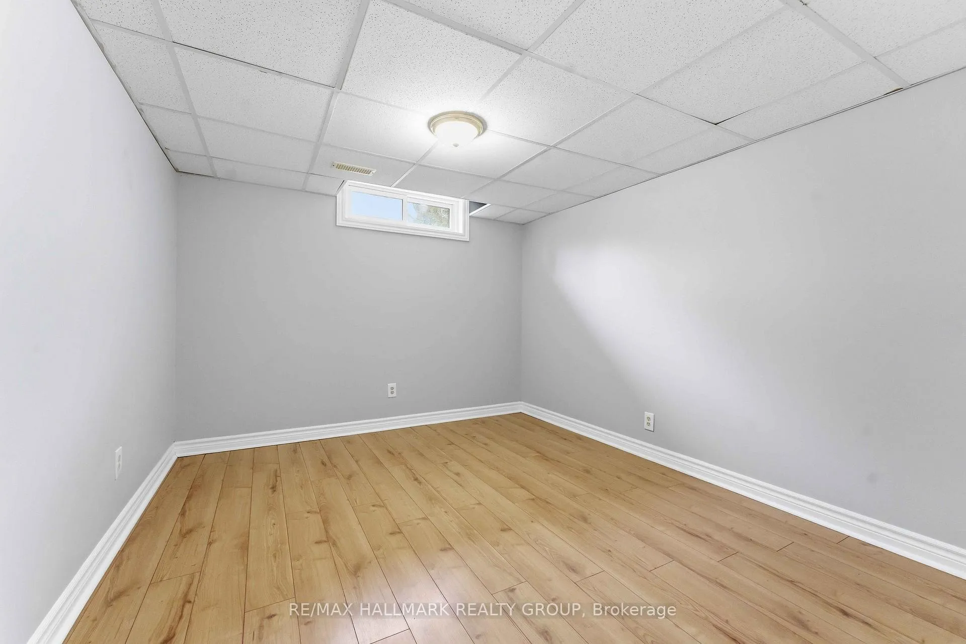 Photo 32 of 6033 Meadowglen Drive, Ottawa, Chapel Hill — HOMEH