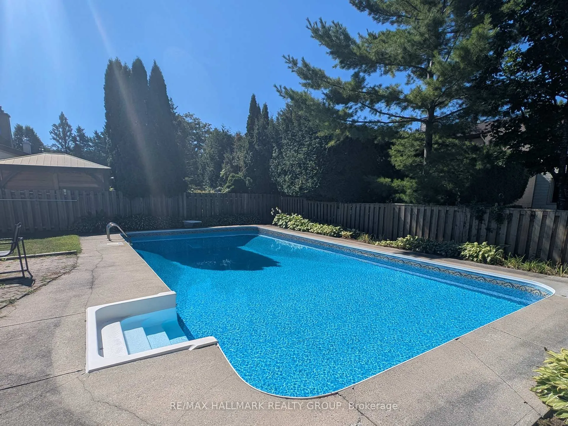 Photo 35 of 6033 Meadowglen Drive, Ottawa, Chapel Hill — HOMEH