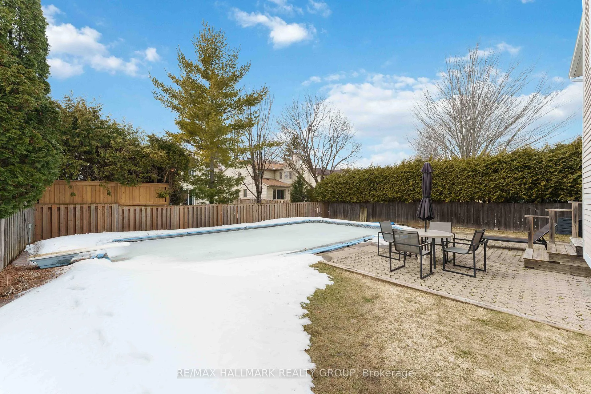 Photo 40 of 6033 Meadowglen Drive, Ottawa, Chapel Hill — HOMEH