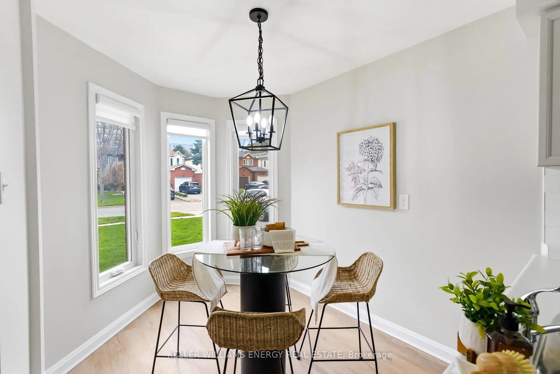 Photo 5 of 35 Teddington Crescent, Whitby, Pringle Creek — HOMEH