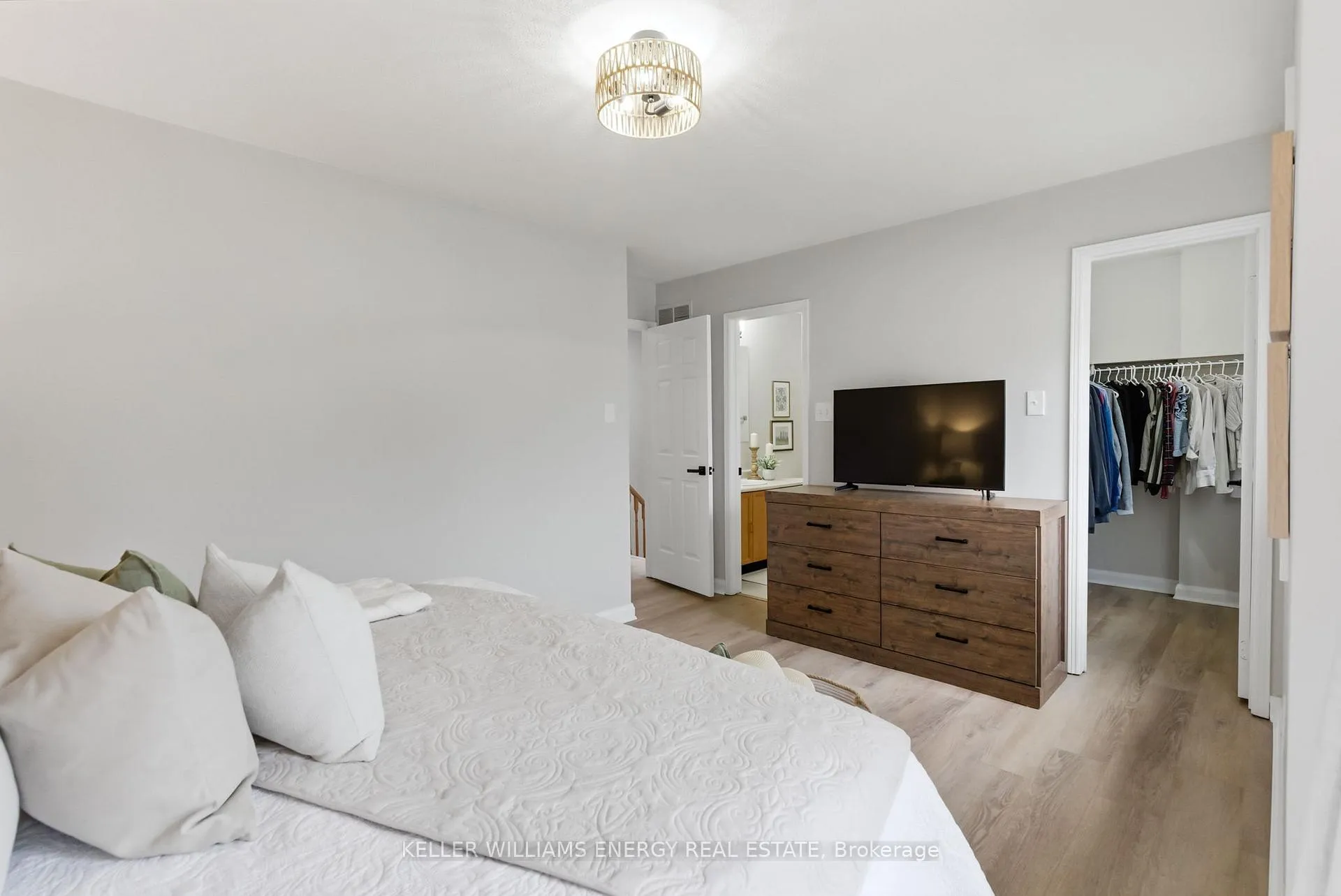 Photo 9 of 35 Teddington Crescent, Whitby, Pringle Creek — HOMEH