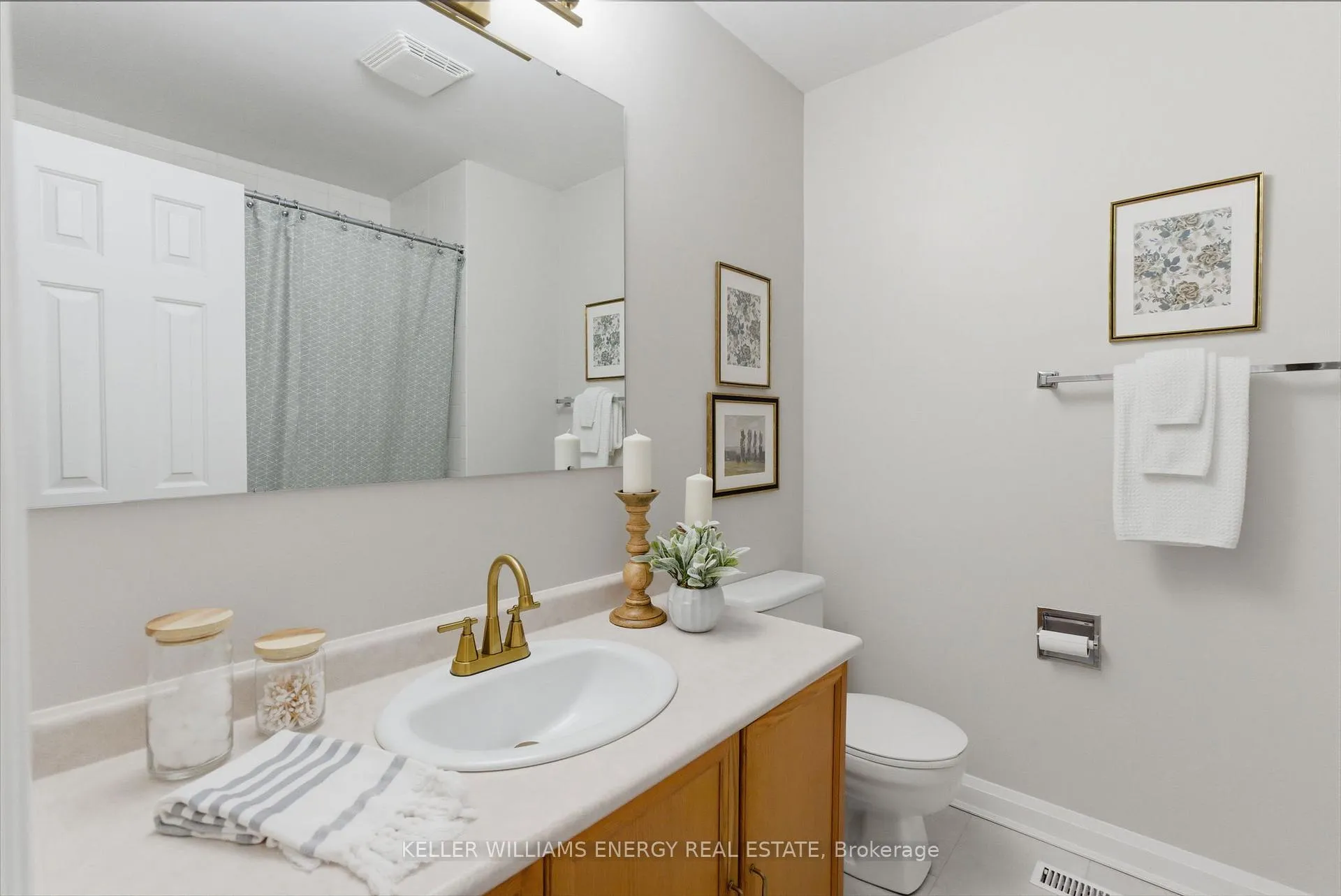 Photo 10 of 35 Teddington Crescent, Whitby, Pringle Creek — HOMEH
