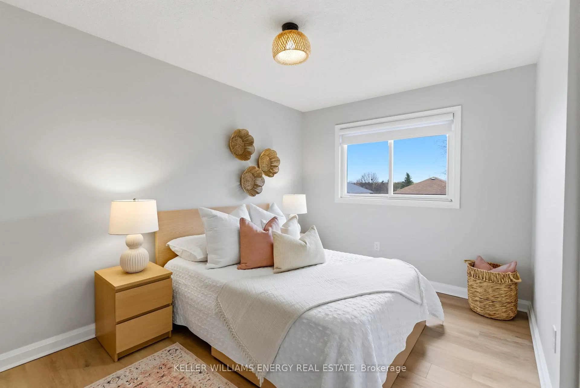 Photo 11 of 35 Teddington Crescent, Whitby, Pringle Creek — HOMEH