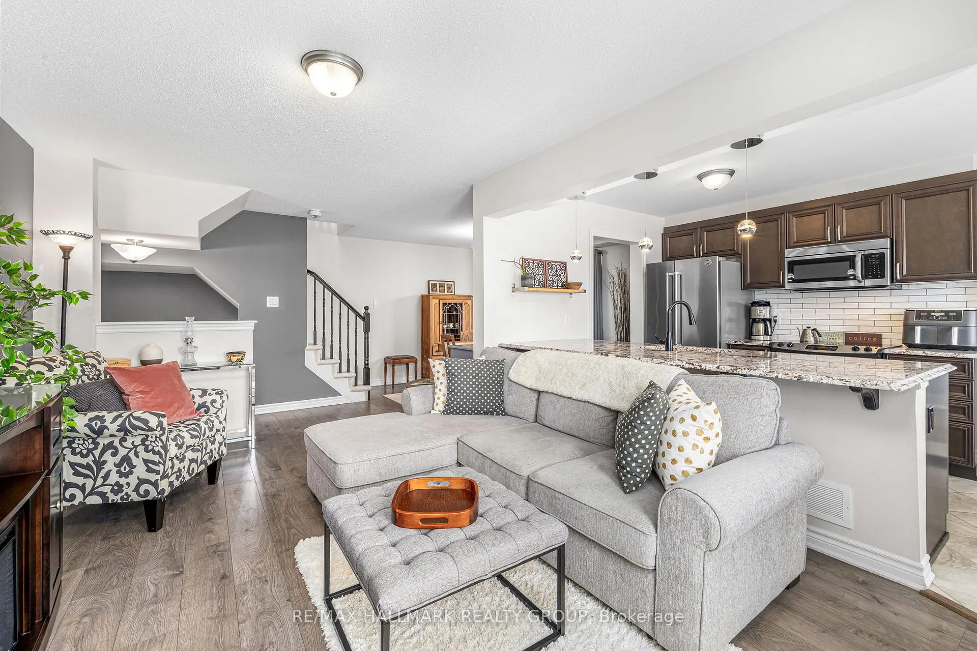 Photo 10 of 119 Helenium Lane, Ottawa, Avalon West — HOMEH