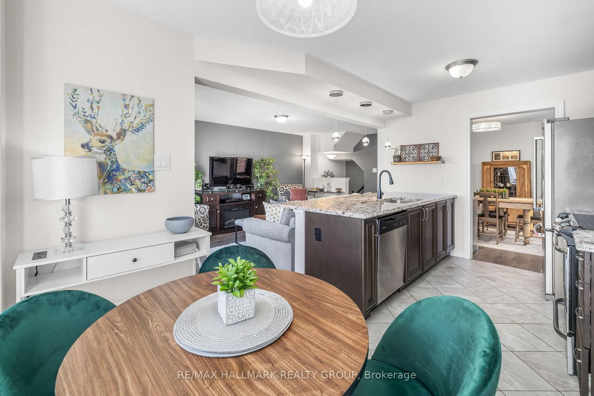 Photo 14 of 119 Helenium Lane, Ottawa, Avalon West — HOMEH