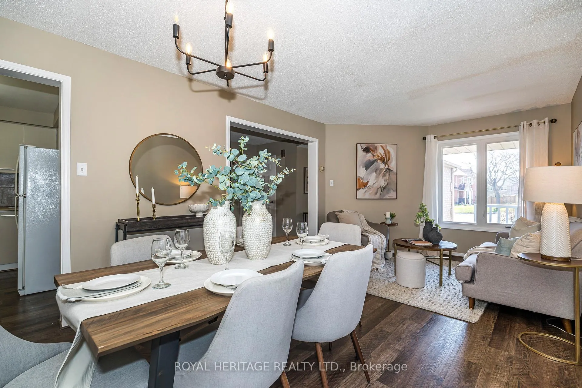 Photo 6 of 67 hughes Crescent, Ajax, Central — HOMEH