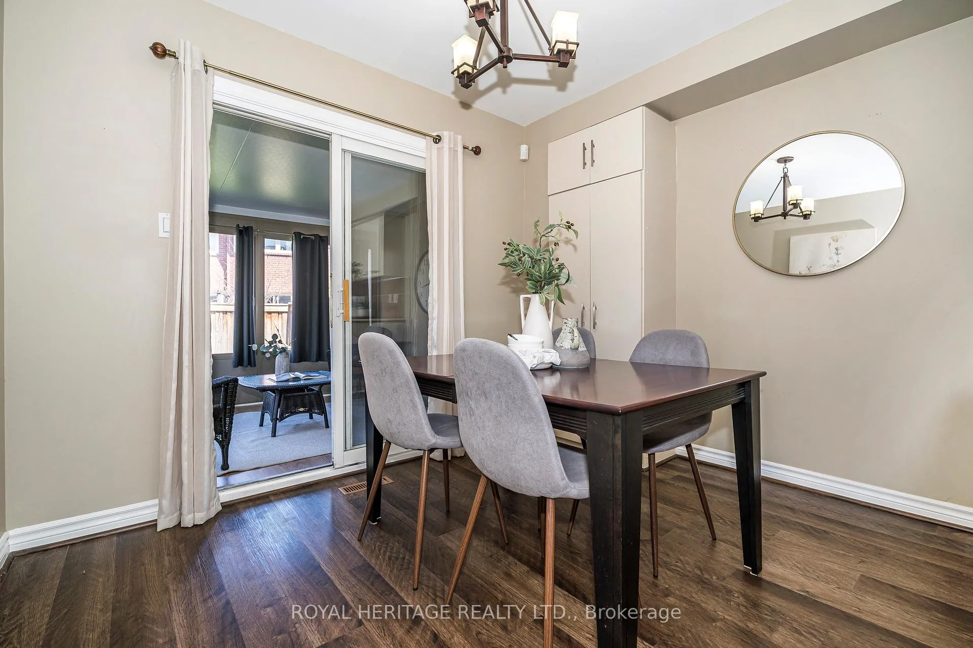 Photo 14 of 67 hughes Crescent, Ajax, Central — HOMEH