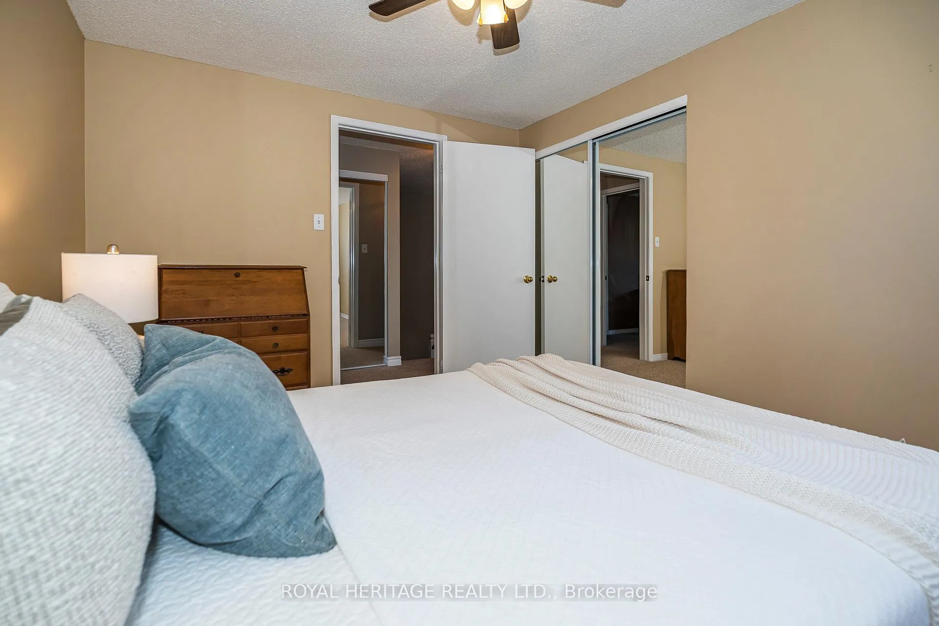 Photo 28 of 67 hughes Crescent, Ajax, Central — HOMEH